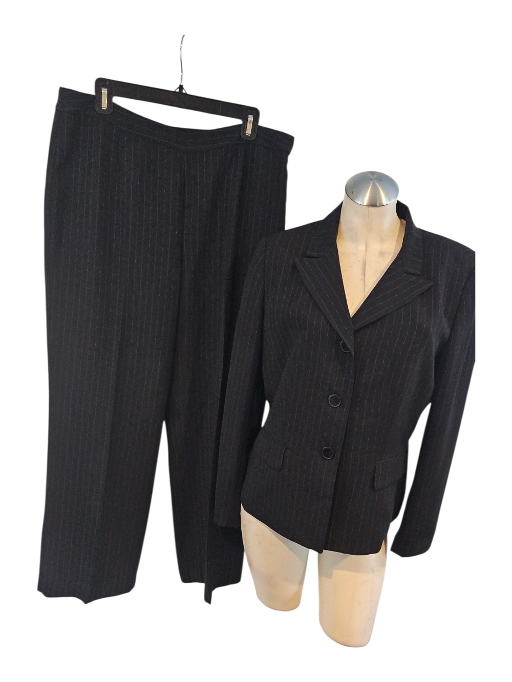 Suit Studio Size 12 Black Pink Pinstripe Pant Suit